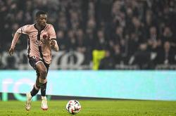 开云足球直播-巴黎圣日耳曼艰难获胜，继续领跑