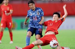 开云体育平台APP-风起云涌！中国女足勇夺赛场宝座的简单介绍