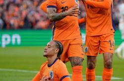 开云体育登录-兰斯队新赛季表现抢眼，法国联赛形势激烈