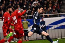 开云平台-包含日本队轻取马来西亚队，安赛龙统治全场的词条