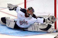 开云体育入口-迪亚斯一夫当关，荷兰防线如铁壁，加纳锋线遭全面压制