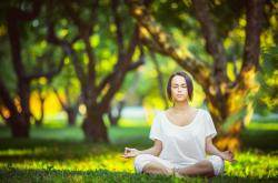 开云体育app-当香槟喷洒在潘帕斯草原，萨内接管F1揭幕战与一场隐喻式的法国收割乌拉圭