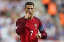 开云体育官方网站-意甲焦点战之夜，蒂亚戈表现堪称教科书，诠释何为中场大师