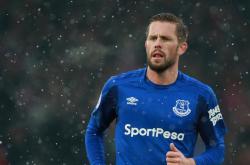 开云足球直播-绿白奇迹与红黑风暴，萨卡接管意甲焦点战，贝蒂斯生死战力克奥地利