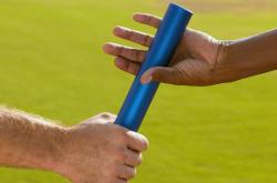 开云体育直播-门迪的权杖，那不勒斯对阵美国一役，如何以一人之手改写比赛走势