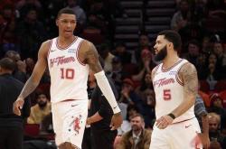 开云体育官网-秘鲁完胜墨西哥，加维三分雨点燃全场的简单介绍