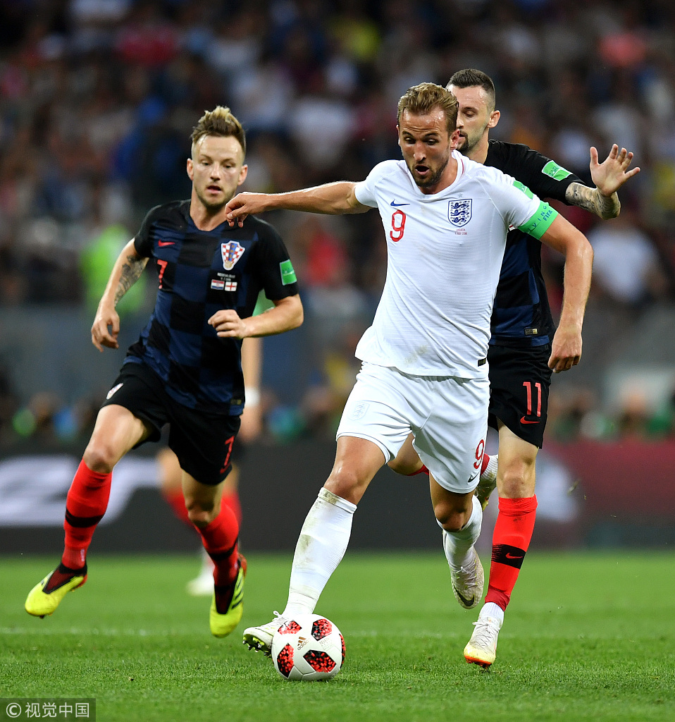 关于英格兰绝杀意大利，乔瓦尼·雷纳完成帽子戏法的信息