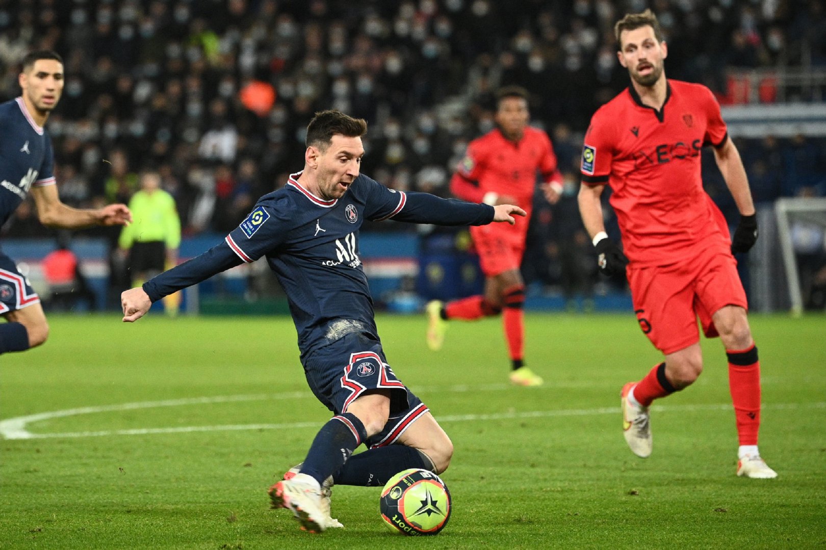 关于博尔顿主场战平，晋级希望破灭的信息