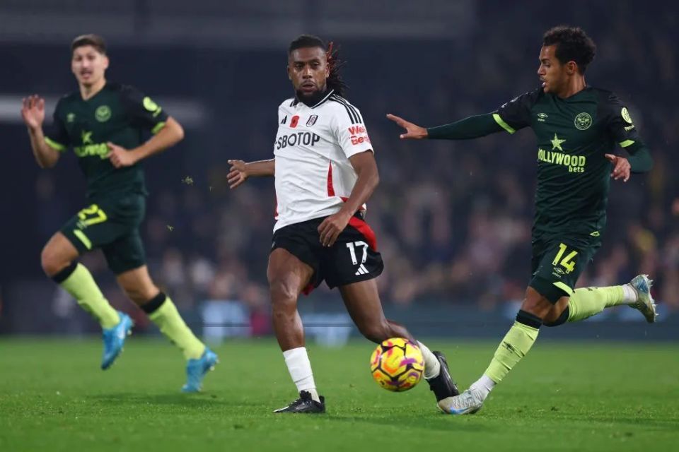 关于阿森纳防线表现稳定，成功守住场面的信息