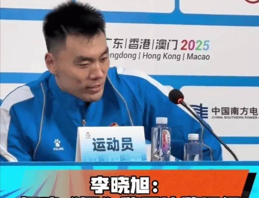 比赛中球队表现低迷，输球尴尬