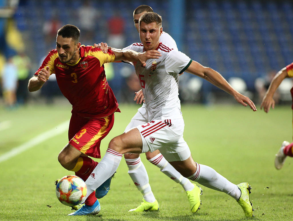 黑山国家队在比赛中获胜,成功晋级下一轮 黑山国家队在比赛中获胜,成功晋级下一轮