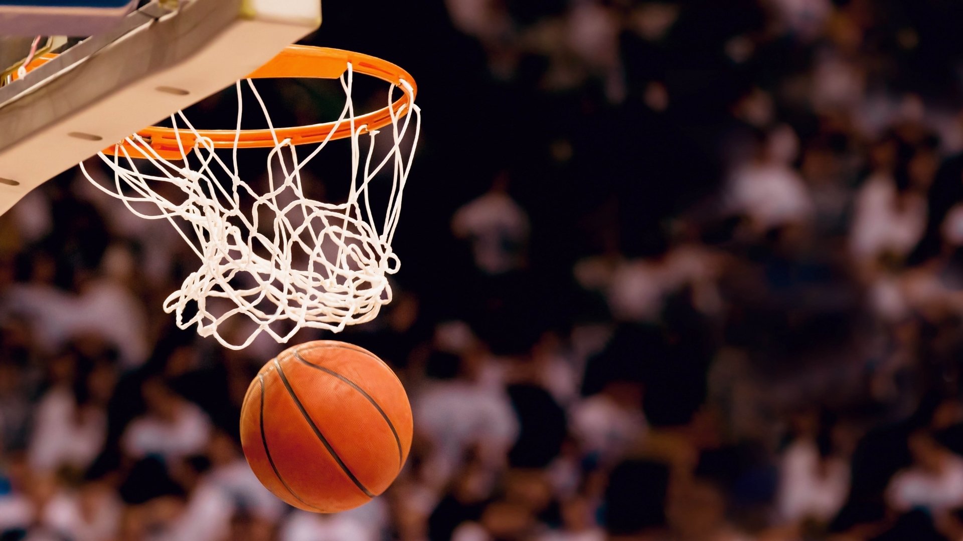 萨克拉门托的钢铁洪流，国王用一场非典型横扫，重写NBA东西部权力版图